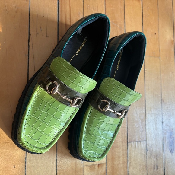 The Intentionally Blank Sz 9 HK-2 Croc Green Leather Loafer - Picture 2 of 11
